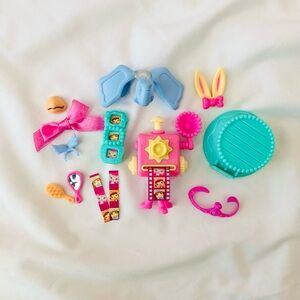 Littlest Pet Shop In The Picture Pets LPS Costume Playset Accessories Toys